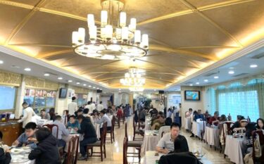 北京で中国各省の「駐京弁」レストランの地方色豊かな料理を楽しむ