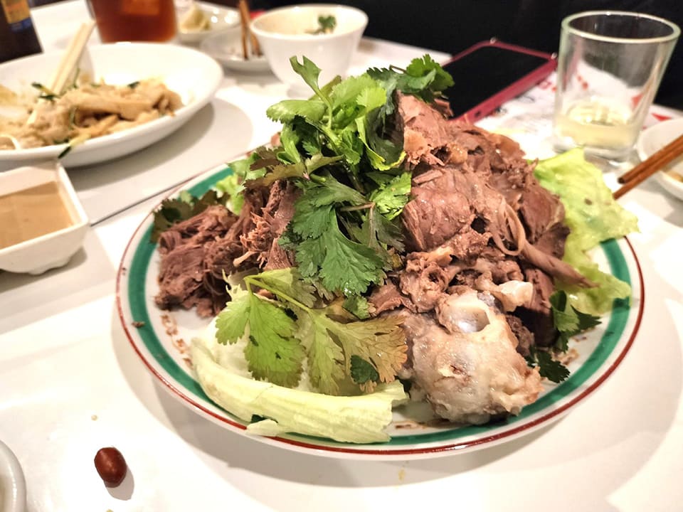 手把肉（骨付き茹でラム）