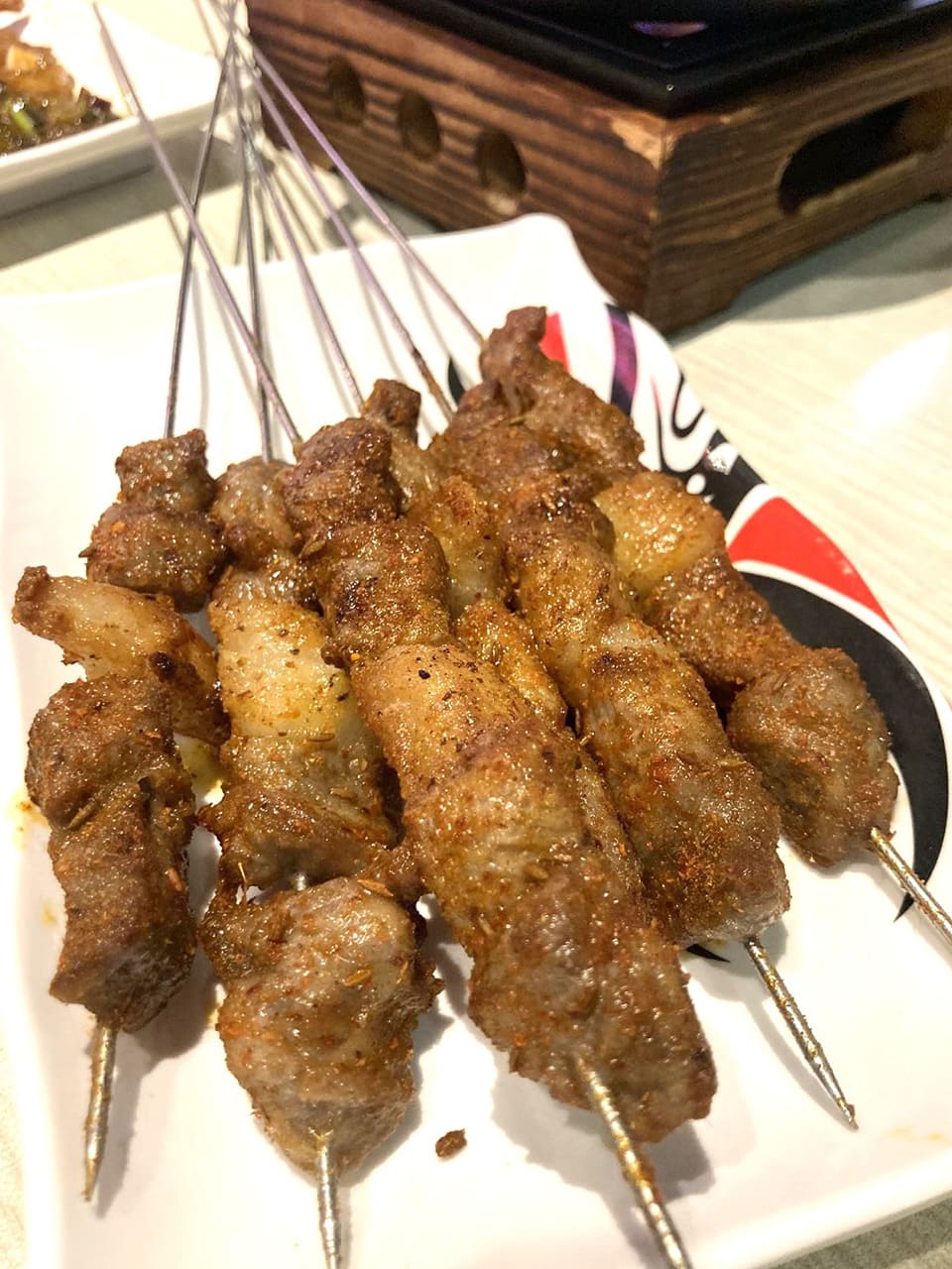羊肉串(羊肉串焼き) … 東北串焼き
