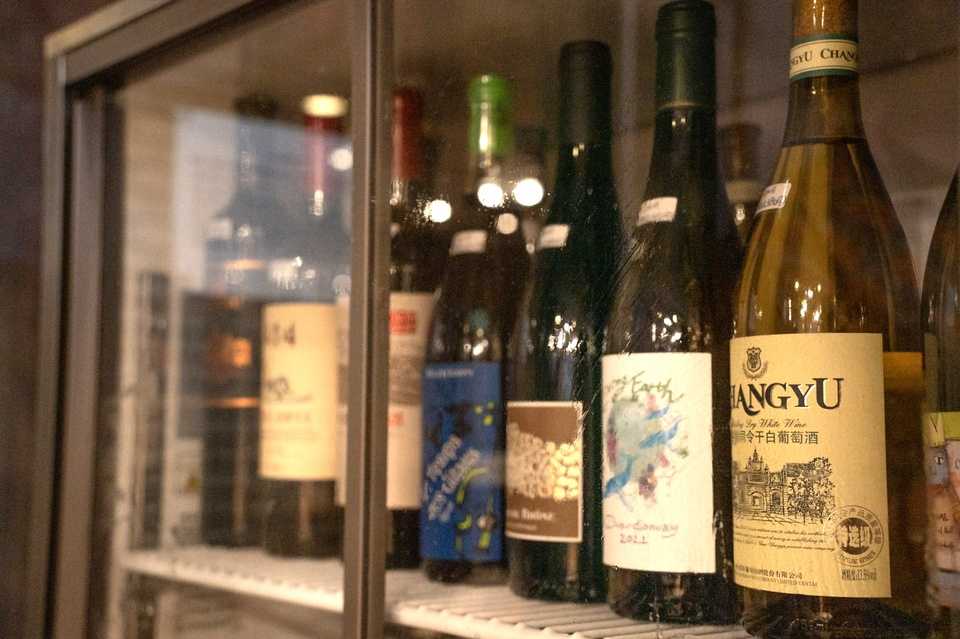どのお酒を飲むか迷う