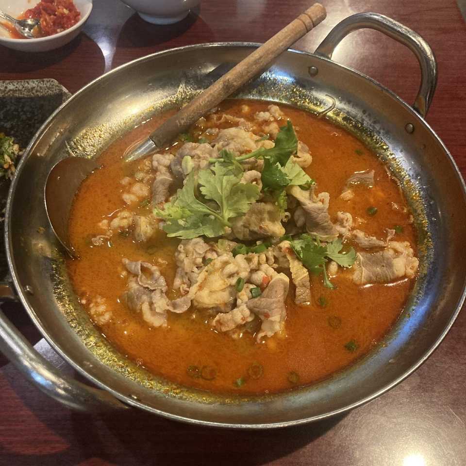 酸汤牛肉(サンタンニューロウ)