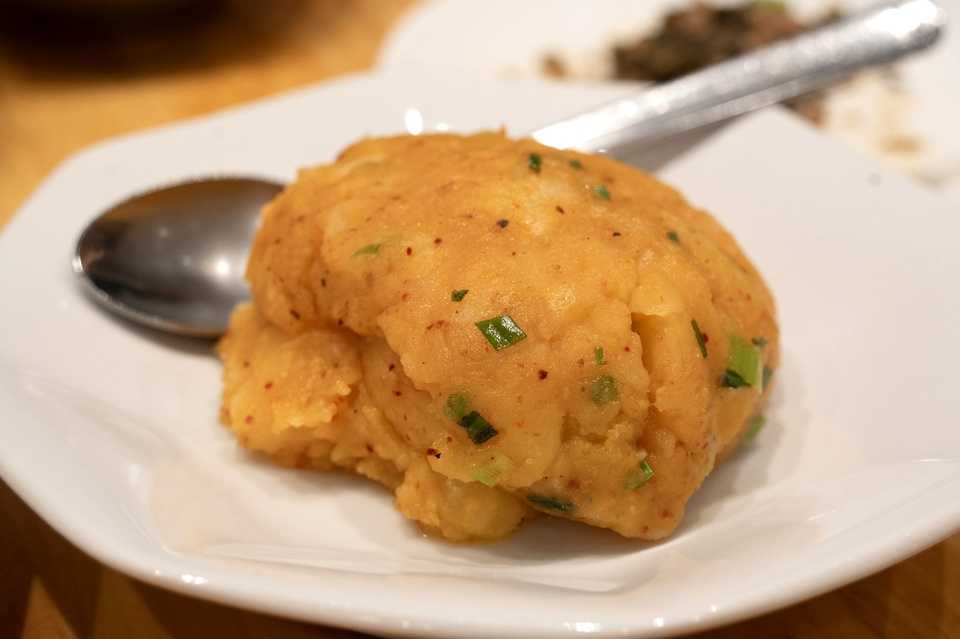 炒めポテサラ(老奶洋芋)