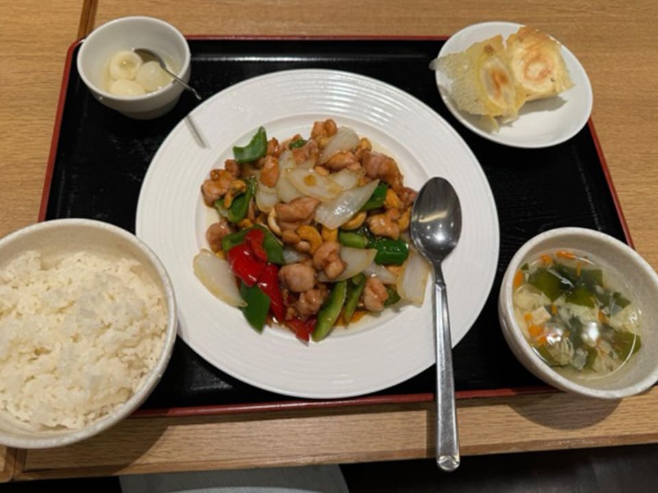 東京駅の中にあるガチ中華「餃子百珍 一味玲玲」