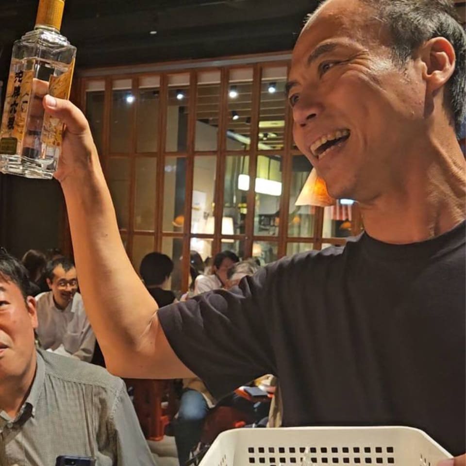白酒タイムで盛り上げてくれる味坊の林強さん