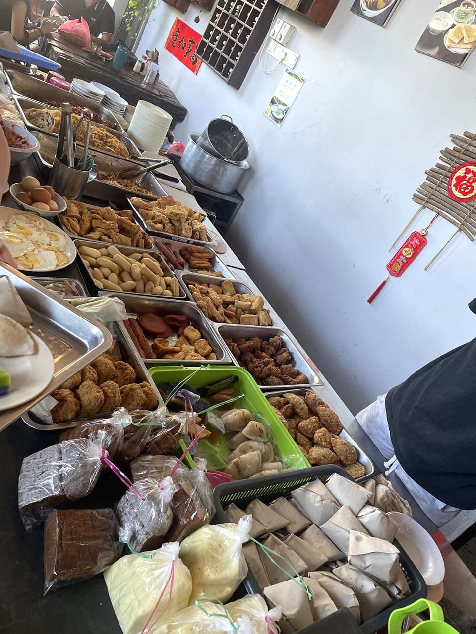 マレーシアの朝ごはん屋さんの様子