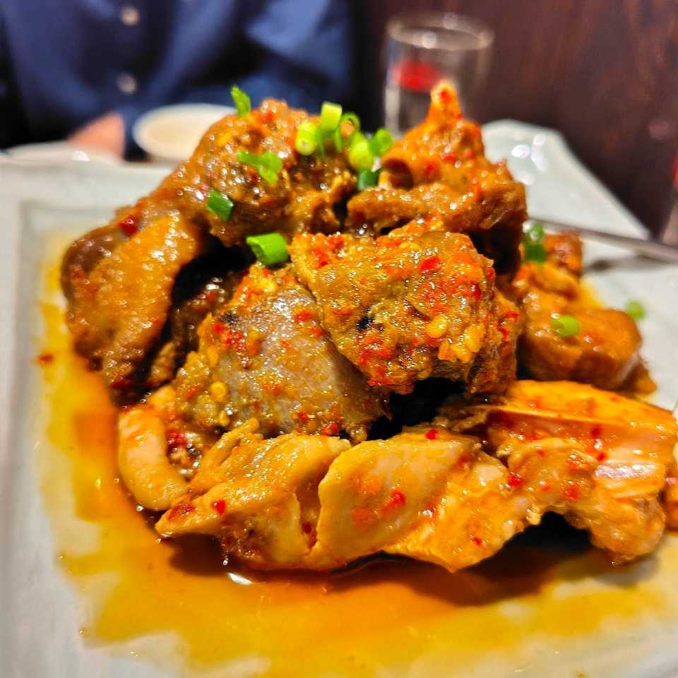 辣子鸡(鶏の唐辛子ペースト煮込み)