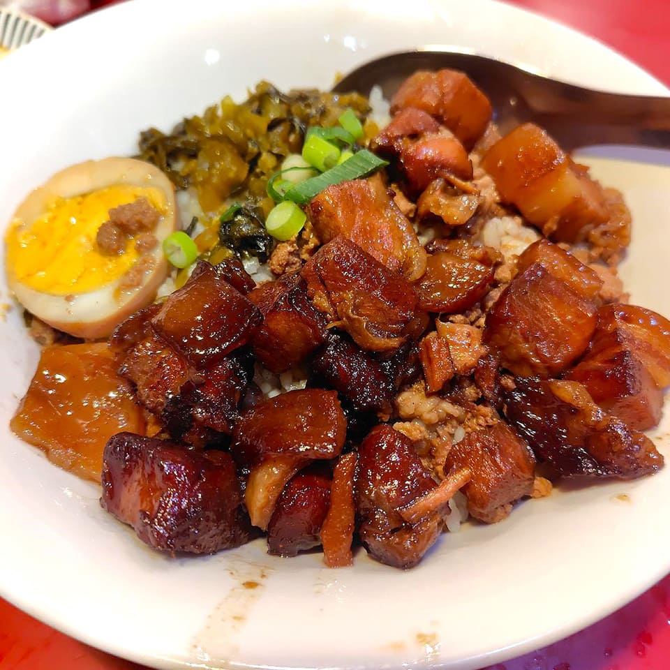 魯肉飯 (ルーローハン)