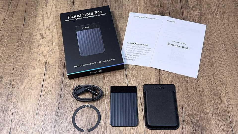 Plaud Note Proの本体と付属品をレビュー