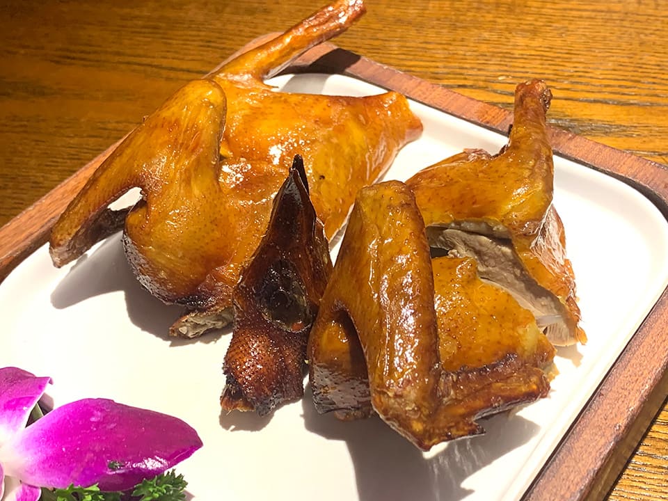 天然椰子炖烏鶏湯