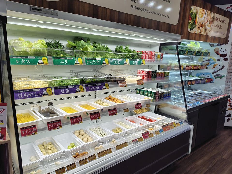 iSDG麻辣燙具材が並んだ冷蔵ケース