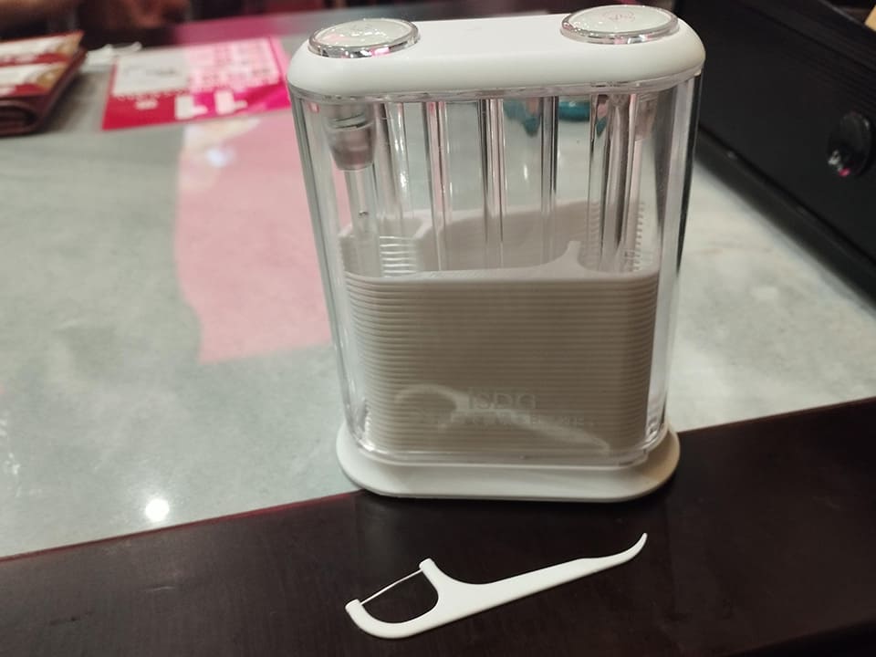 店舗テーブルに置いてある糸ようじも実はiSDGの商品