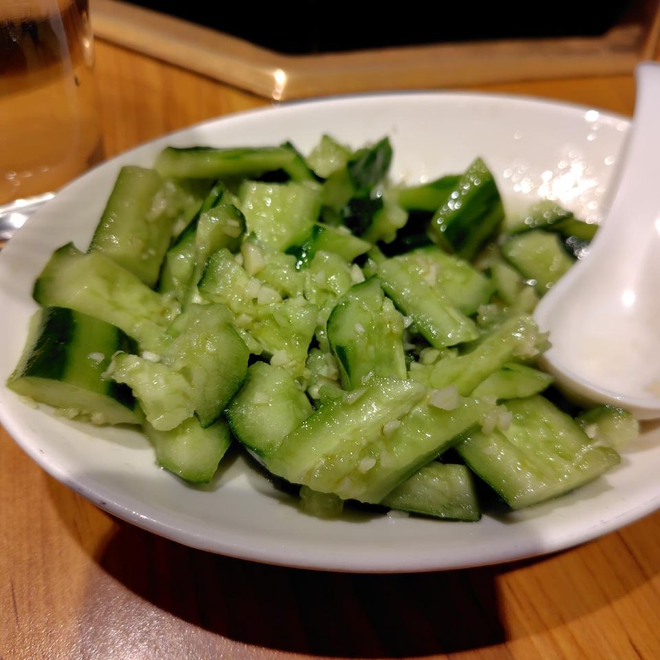 拌黄瓜(ニンニクのキュウリ)